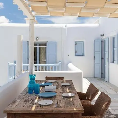 'nepheli' Mykonean *