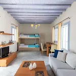 'nepheli' Mykonean Ornos (Mykonos)