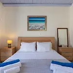 'nepheli' Mykonean Ornos (Mykonos)