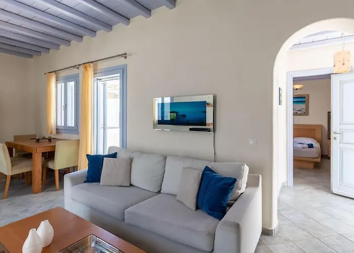 'nepheli' Mykonean Ornos (Mykonos)