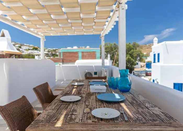 'nepheli' Mykonean * Ornos (Mykonos)